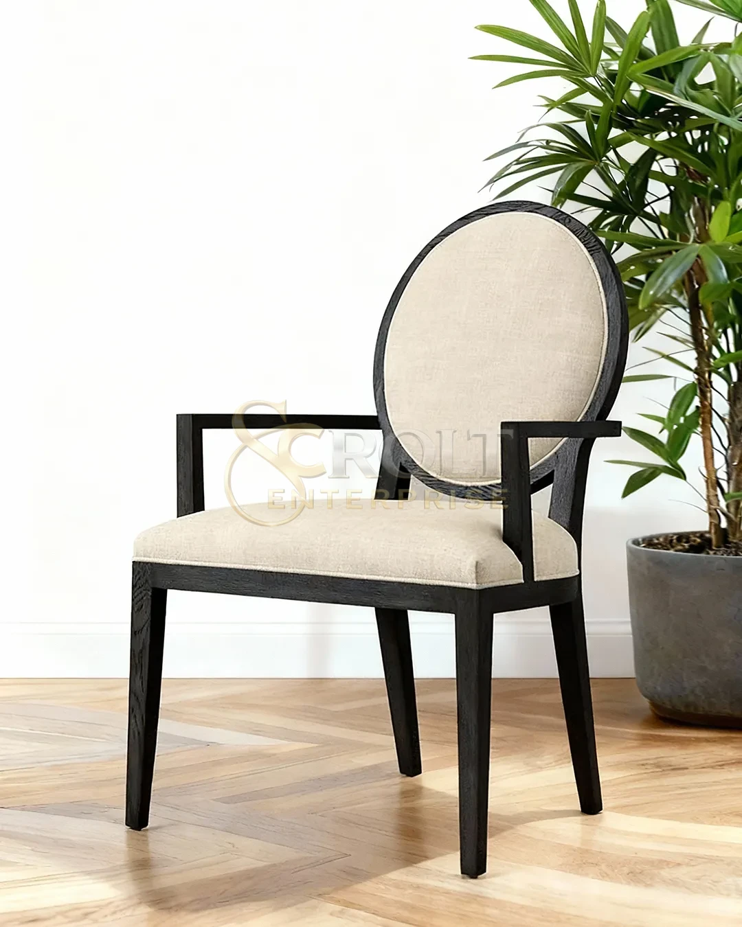 contemporary-luxury-with-iconic-form